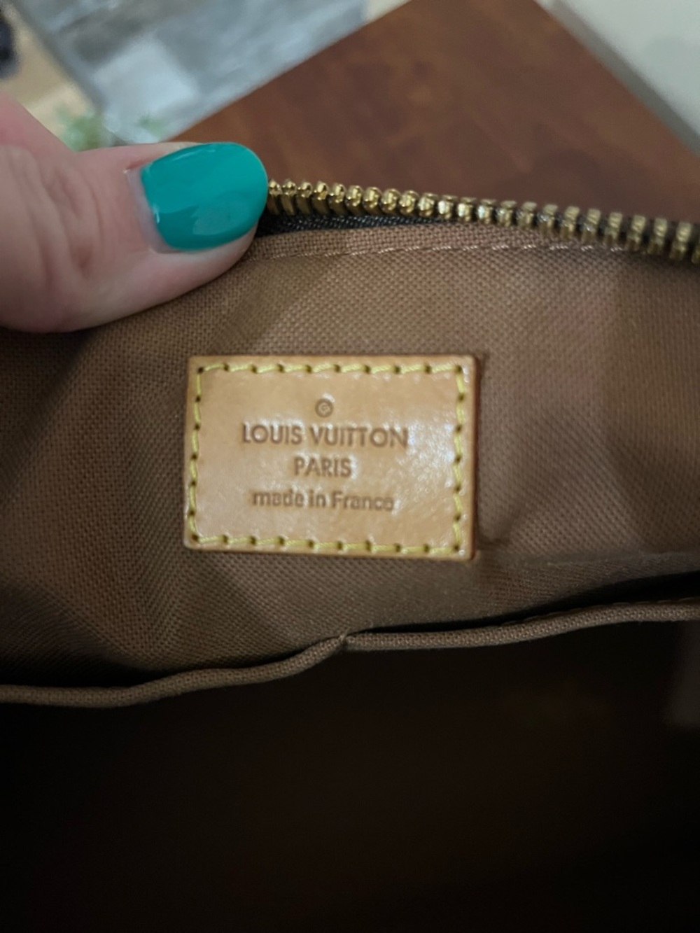 Louis Vuitton Tivoli PM - Picture 6 of 15